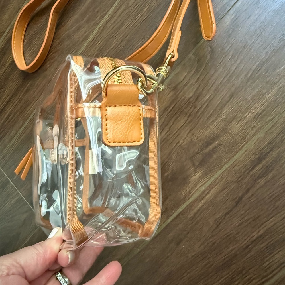 UNIVERSAL THREAD clear game day bag.Long crossbody removable & adjustable strap - Picture 3 of 3